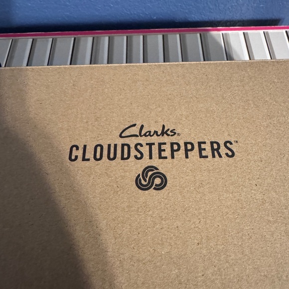 Clark’s CloudSteppers Size 8 Brand New in box‼️ - Picture 7 of 7